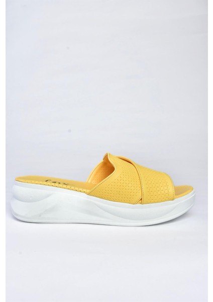 P713030609 Sarı Kalın Tabanlı Günlük Kadın Terlik fırsatları