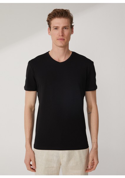 O Yaka Düz Siyah Erkek T-Shirt TS1014000276 modelleri