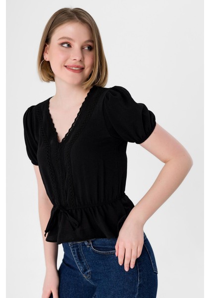 Kadın Beli Kolu Lastikli Dantel Detaylı Kısakol Bluz indirimleri