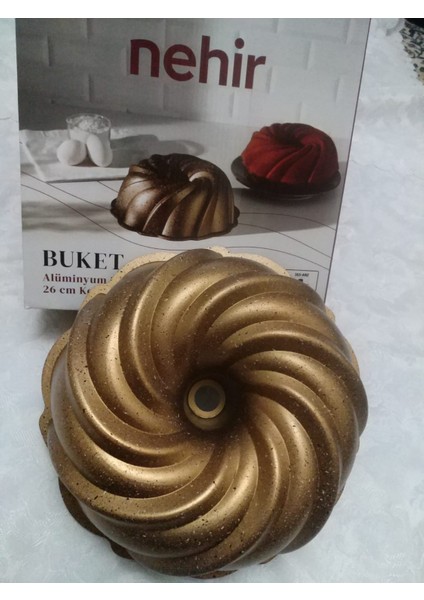 Buket Gold Döküm Kek Kalıbı 26 cm