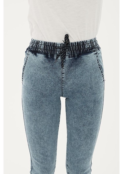 23Y-PNT0789K1 Kadın Beli ve Paçası Lastikli Pantolon modelleri