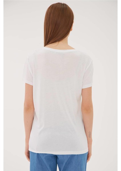 23Y-TST0240K1 Kadın Baskılı T-Shirt indirimleri
