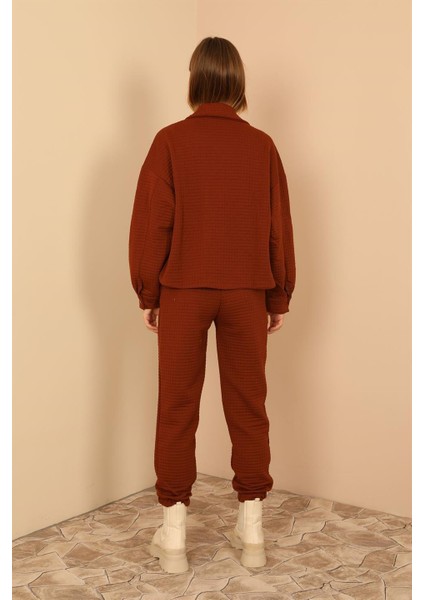 Kapitone Kumaş Bilek Boy Tam Kalıp Çıtçıt Detaylı Kadın Pantolon-Kahve indirimleri