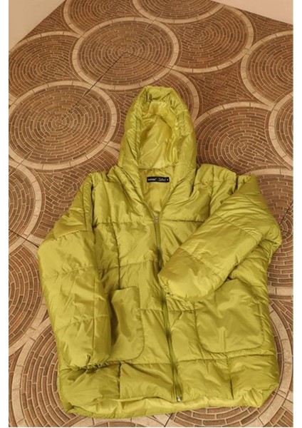 Kapitone Kumaş Fermuarlı Yaka Kısa Boy Oversize/salaş Kadın Mont-Yağ Yeşili