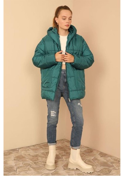 Kapitone Kumaş Fermuarlı Yaka Kısa Boy Oversize/salaş Kadın Mont-Zümrüt Yeşil