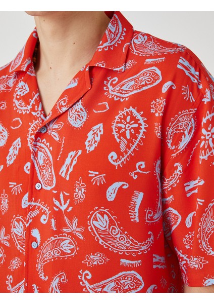 Yazlık Gömlek Kısa Kollu Devrik Yaka Etnik Baskı Detaylı indirimleri