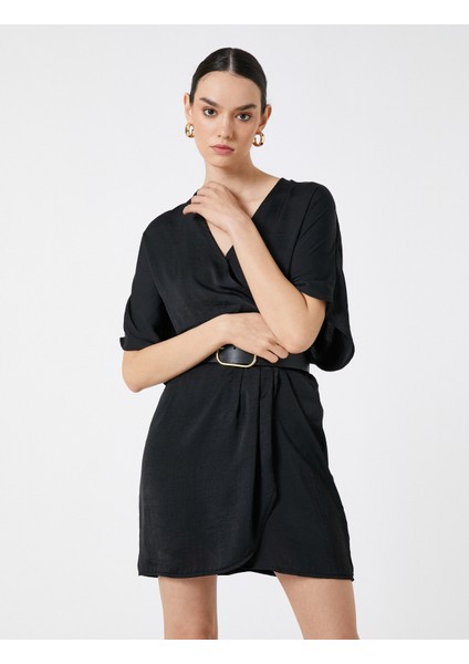 Mini Elbise Anvelop V Yaka Kısa Kollu modelleri