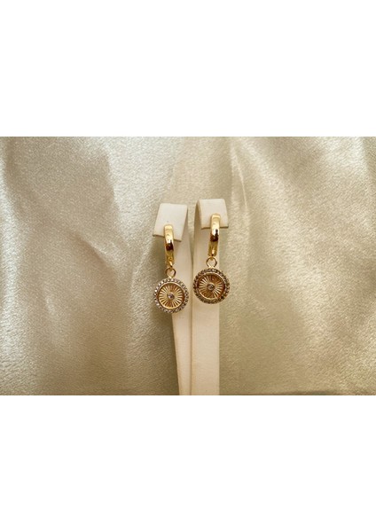 Zirkon Taşlı Küpe