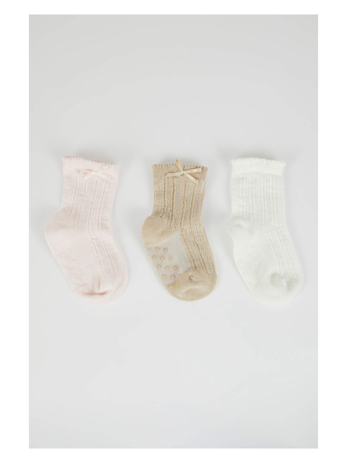 DeFacto Kız Bebek Dikişsiz 3'lü Pamuklu Uzun Çorap A1424A5NS