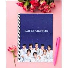 Anime And Your World Super Junior Kpop   Defter 1 Adet Özel Tasarım A4 Boyutu 21*29 cm  Telli Kareli Defter