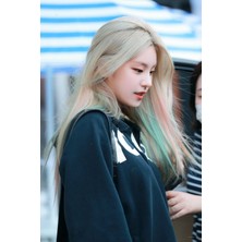 Itzy (Ryujin .yeji.yuna.lia.chaeryeong ) Defter 1 Adet Özel Tasarım A4 Boyutu 21*29 cm Telli Çizgisz