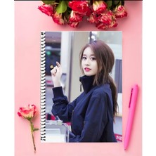 Anime And Your World Sistar (Girin.bora.soyou.dasom) Defter 1 Adet Özel Tasarım A4 Boyutu 21*29 cm  Telli Kareli Defter