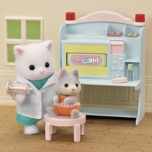 Sylvanian Families Köy Doktoru Başlangıç Seti 5705