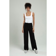 sifu tekstil Beyaz Renkli Kare Yaka Kadın Spor Askılı Triko Atlet Crop Top Bluz SFYZ1001