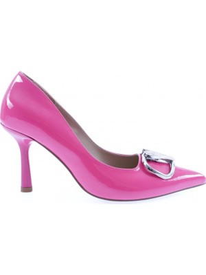 DGN 7024-22Y Kadin Sivri Burun Metal Kalp Tokali Topuklu Ayakkabi