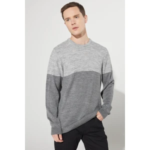 Altınyıldız Classics Erkek Gri Melanj Standart Fit Normal Kesim Bisiklet Yaka Colorblok Desenli Triko Kazak