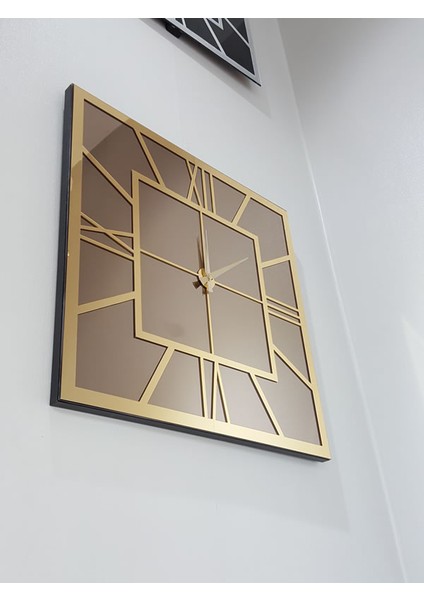 Golden Quare Bronze Model Altın Bronz Renk 60 Cm x 60 Cm Dekoratif Aynalı Duvar Saati