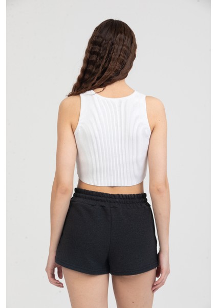 Kadın Beli Lastikli Basic Kısa Cepli Şort fırsatları