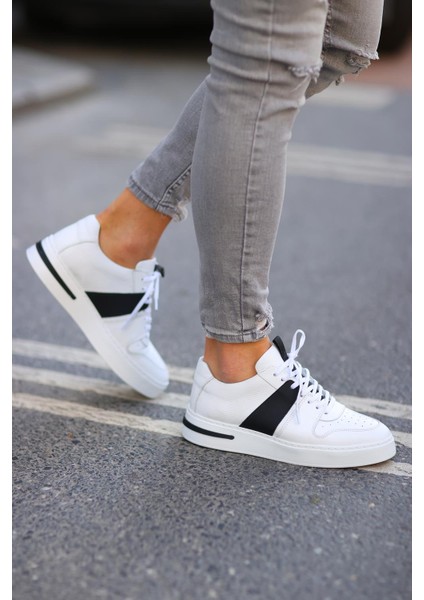 - Beyaz Deri Bağcıklı Erkek Sneakers