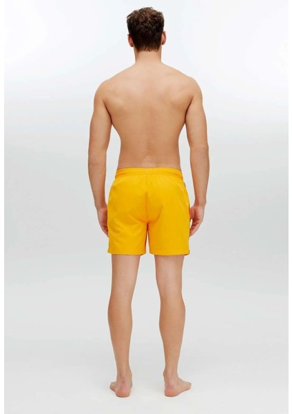 22002 Sarı Cepli Orta Boy Erkek Deniz Şortu modelleri