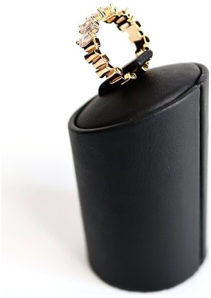 Baget Taşlı Gold Yüzük fiyatları