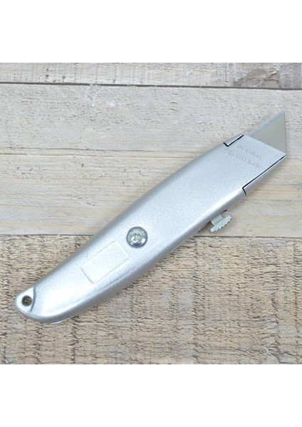 Hazneli Metal Maket Bıçağı Halı Plastik Halıfleks Ahşap Kağıt Kesme Bıçağı 61MM modelleri