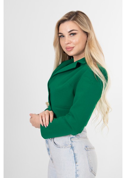 Zümrüt Metal Düğmeli Cep Görünümlü Crop Ceket 0105128.123 indirimleri