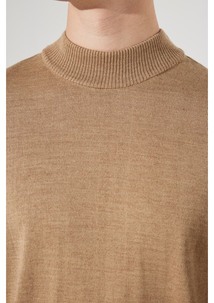 ALTINYILDIZ CLASSICS Erkek Vizon Standart Fit Normal Kesim Yarım Balıkçı Yaka Yünlü Triko Kazak fırsatları