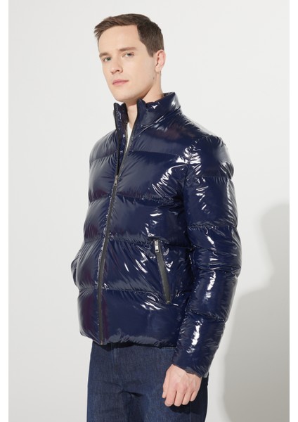 ALTINYILDIZ CLASSICS Erkek Lacivert Standart Fit Normal Kesim Soğuk Geçirmez Casual Mont