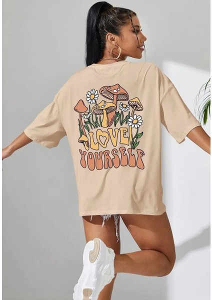 Büyük Beden Sırt Baskılı Pamuk Oversize Kadın T-Shirt