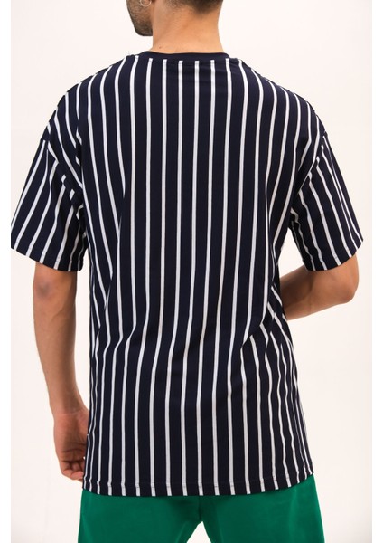Çizgili Desen Bol Kalıp Tshirt fiyatları