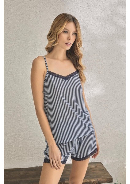 23045 Kadın Çizgili Ip Askılı Şortlu Viskon Pijama Takımı fırsatları