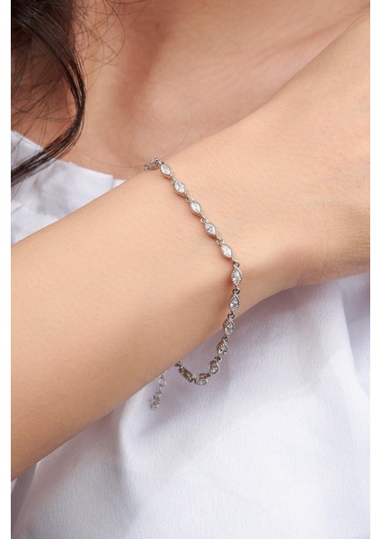 Gümüş Mekik Beyaz Zirkon Taşlı Pırlanta Modeli Su Yolu Bileklik modelleri