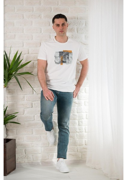Regular Fit Pamuklu Baskı Detaylı Erkekyazlık T-Shirt fiyatları