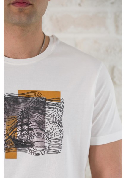 Regular Fit Pamuklu Baskı Detaylı Erkekyazlık T-Shirt indirimleri