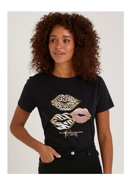 %100 Pamuk Zebra ve Leopar Baskılı Bisiklet Yaka Kadın T-Shirt KT01921
