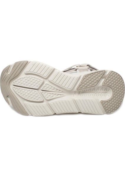 140218 Max Cushioning Lured Kadın Sandalet