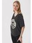 Kadın Siyah V Yaka Baskılı Çizgili Rahat Kalıp Hafif Oversize T-Shirt HZL23S-BD143031 3