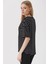 Kadın Siyah V Yaka Baskılı Çizgili Rahat Kalıp Hafif Oversize T-Shirt HZL23S-BD143031 4