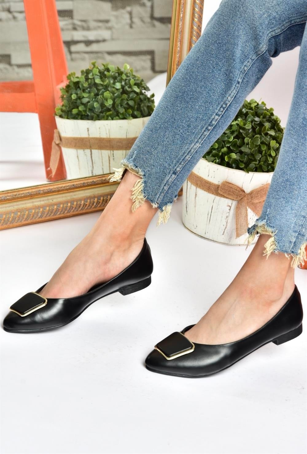 Fox Shoes P726776309 Siyah Toka Aksesuarlı Kadın Babet görsel 2