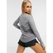 Nike Dri-Fit Miller Top Standart Kesim Gri Kadın Uzun Kollu Tişört Antreman Üstü