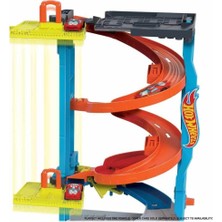 Hot Wheels Heyecanlı Yarış Kulesi HKX43