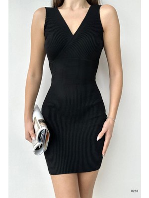 Deafox Siyah Kalın Askılı Kruvaze Yaka Triko Elbise