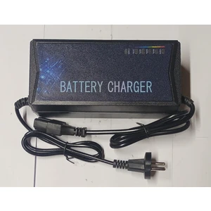 Mert Motors 72V -20 Ah Dijital E-Bike Şarj Aleti (Dijital Göstergeli) 6AKÜLÜ