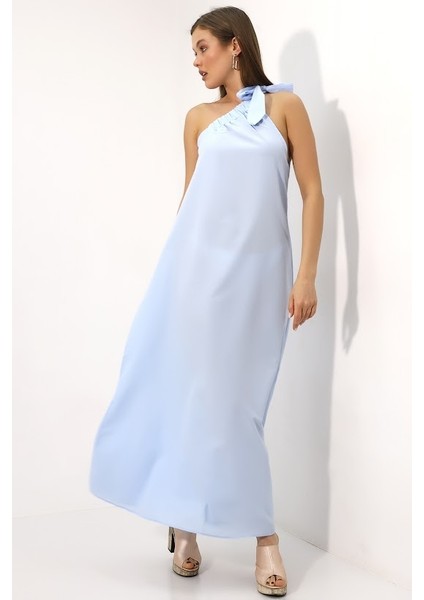 Kadın Açık Mavi Omuzdan Bağlamalı Maxi Boy Dekoalteli Poplin Dokuma Elbise HZL22S-DSB110031