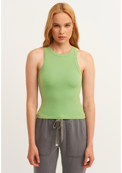 Kadın Fıstık Yeşili Fitilli T-Shirt Halter Yaka Örme Atlet modelleri