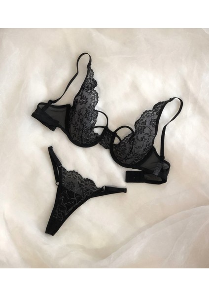 Zag Lingerie Çapraz Ip Detaylı Sütyen Takım