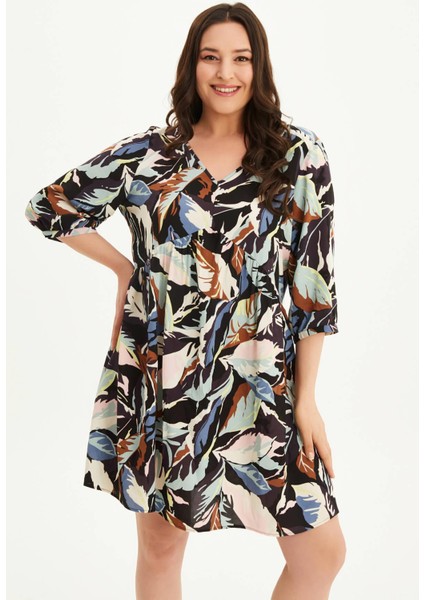 V Yaka Bağlama Detaylı Elbise