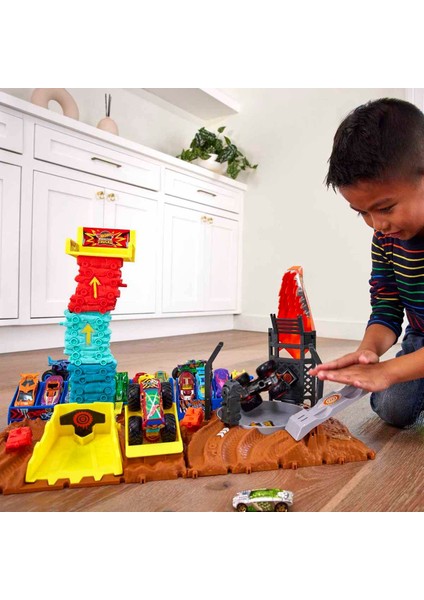 Monster Trucks Arenada Yarı Final Setleri HNB94