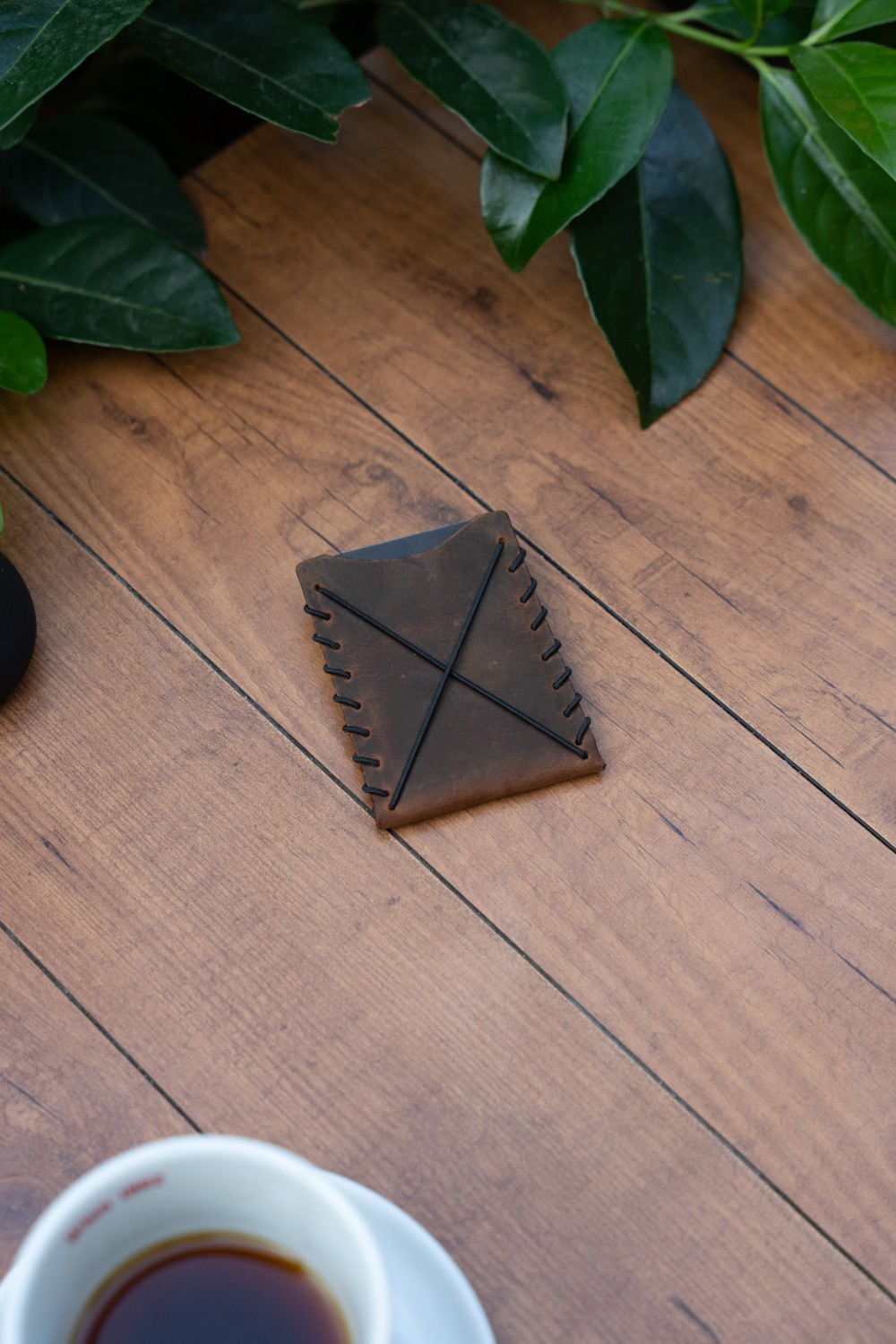 Minimal X Design Minimal x V1 Deri Kartlık - Gerçek Deri El Yapımı Minimalist Tasarım görsel 5